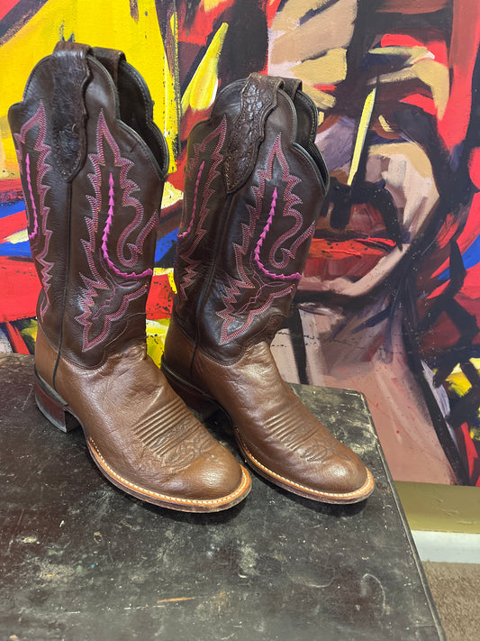 Salvaged size 7 B Justin