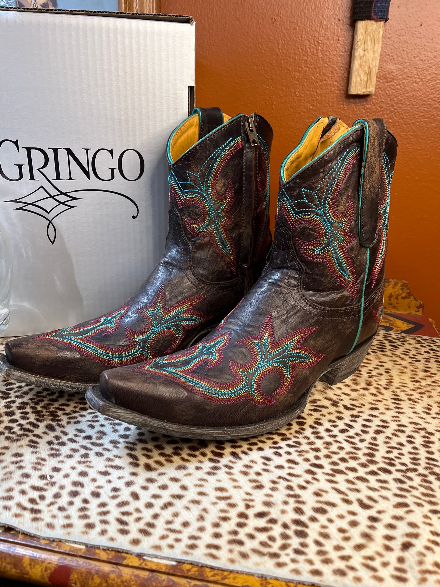 Old Gringo 8 in short