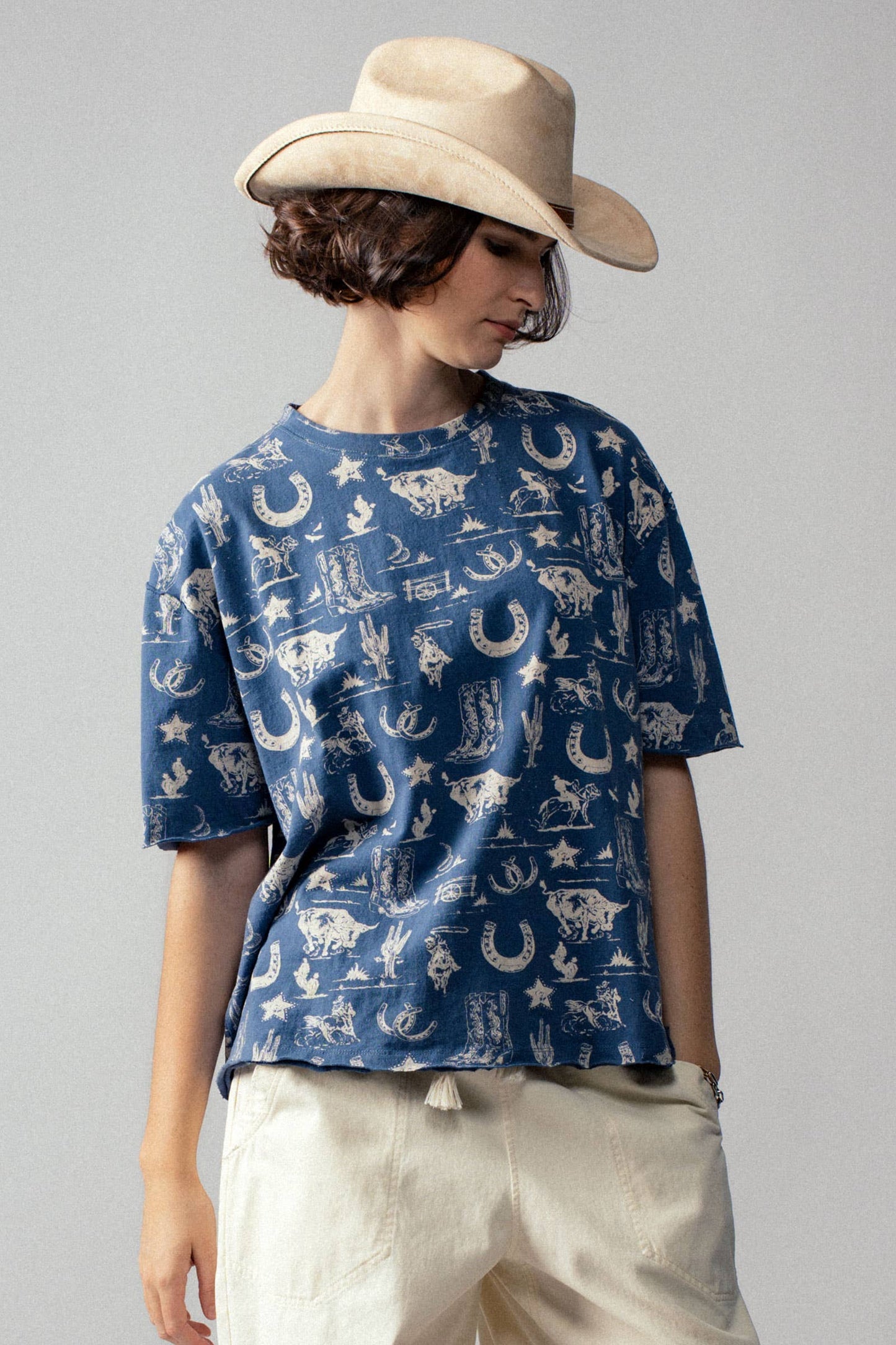 Western Graphic Print Relaxed Fit Tee: CREAM with Navy