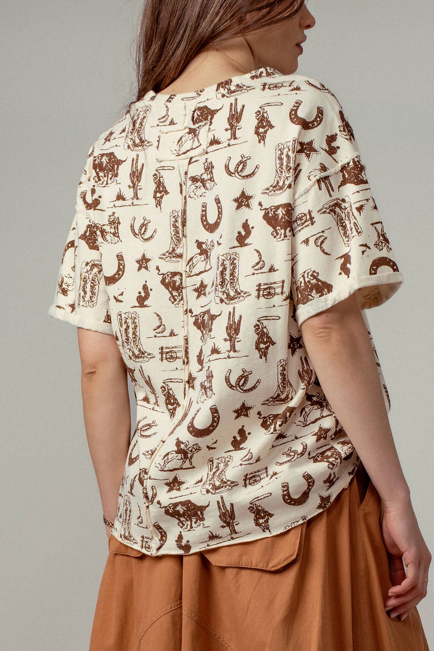 Western Graphic Print Relaxed Fit Tee: CREAM with Navy