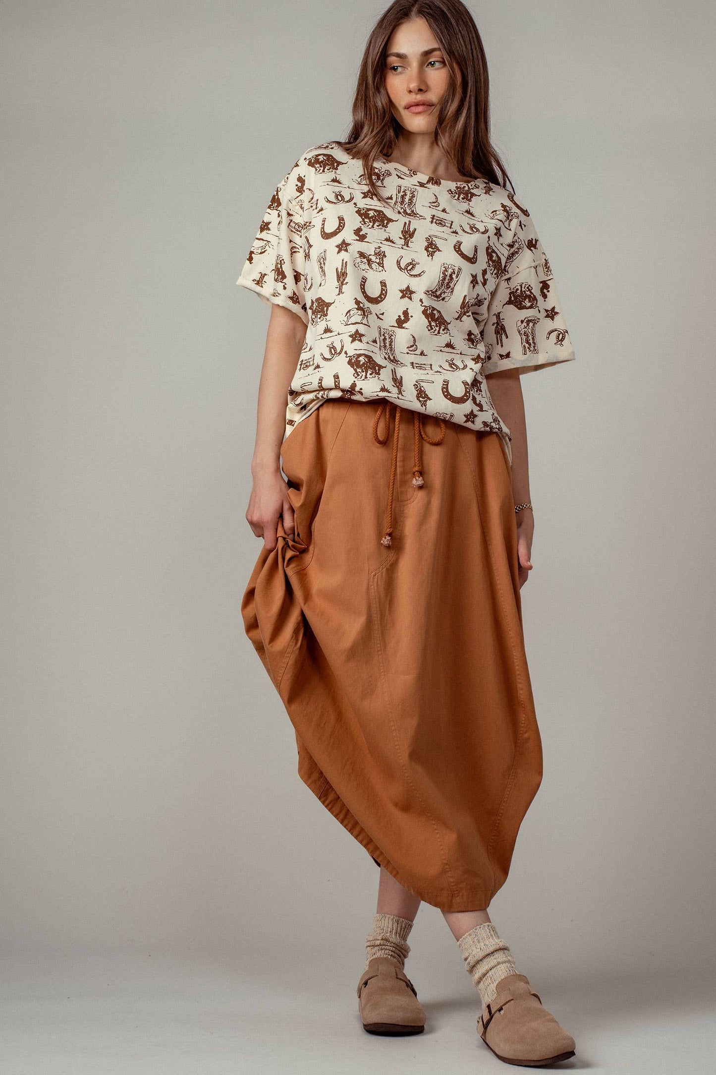 Western Graphic Print Relaxed Fit Tee: CREAM with Navy