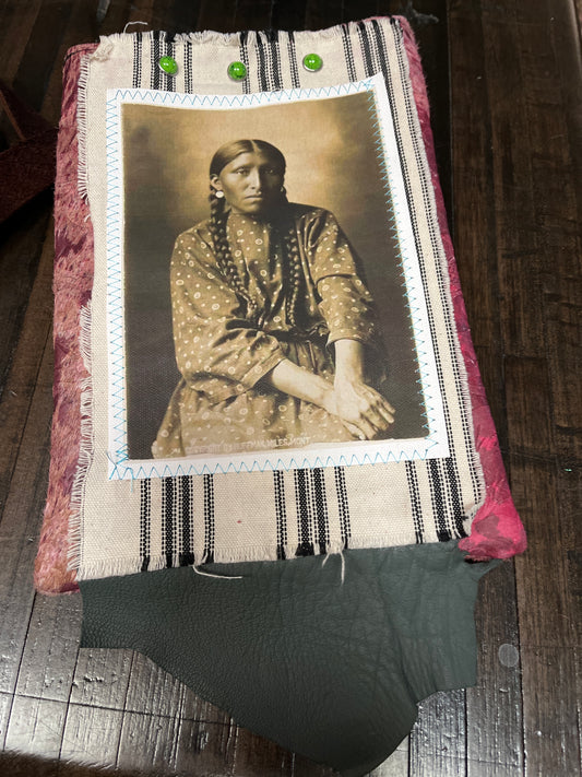RS B&W Indian maiden crossbody