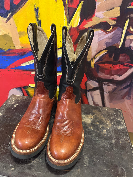 Salvaged men’s Tony Lama size 8D
